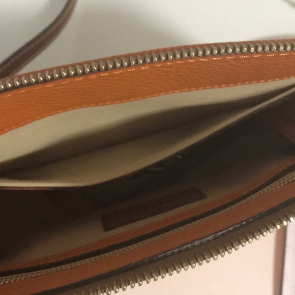 Dooney & Bourke crossbody bag - Picture 8 of 8